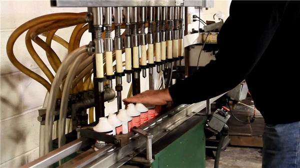 Wysokiej jakości automatyczna maszyna do napełniania wybielaczy toaletowych